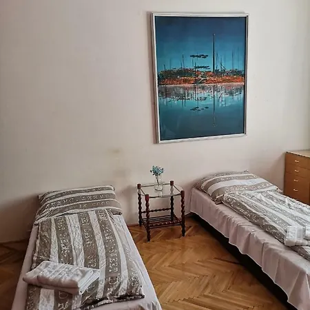 Apartment 2+1, 75m2, 2 Bedrooms In The Center 1, For 6 People. Fully Furnished, Fireplace, Air Cooler-conditioning, Breakfast! 5 Min Walk To Metro&tram. 3min Walk To Wenceslas Square. Krakovska Street № 12, Nove Mesto, 1 *