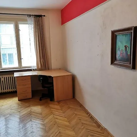 2+1, 75m2, 2 Bedrooms In The Center 1, For 6 People. Fully Furnished, Fireplace, Air Cooler-conditioning, Breakfast! 5 Min Walk To Metro&tram. 3min Walk To Wenceslas Square. Krakovska Street № 12, Nove Mesto, 1 *
